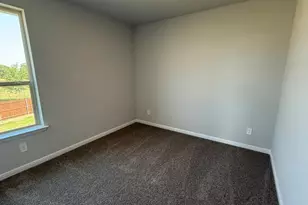 105 Seabiscuit Ct, Granbury, TX 76049 - Photo 10