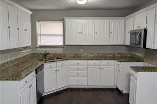 1909 Willow Vale Dr, Fort Worth, TX 76134 - Photo 8