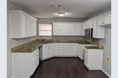 1909 Willow Vale Drive, Fort Worth, TX 76134 - Photo 10