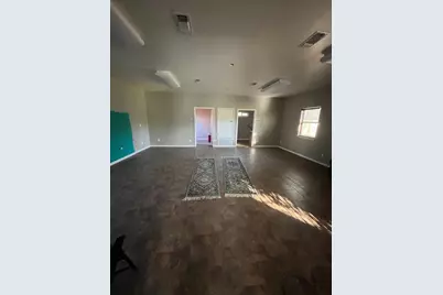 1310 N Mesquite Street N, Goldthwaite, TX 76844 - Photo 2