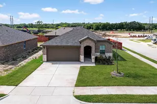 406 Regiment Rd, Sherman, TX 75090 - Photo 2