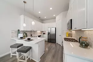 744 Patriot Ln, Irving, TX 75060 - Photo 10