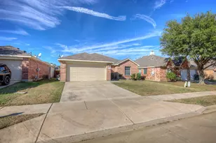 1248 Round Pen Run, Fort Worth, TX 76052 - Photo 2