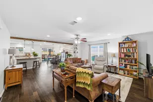 209 Colt Dr, Waxahachie, TX 75165 - Photo 12