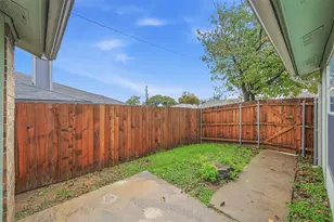 518 Guerin Dr, Arlington, TX 76012 - Photo 14