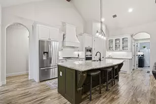 1022 Anna Cir, Granbury, TX 76048 - Photo 14