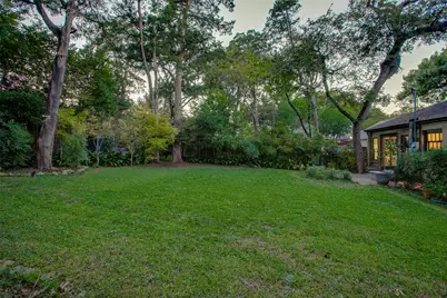 1930 Marydale Drive, Dallas, TX 75208 - Photo 30