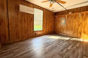 3807 Lands End Ct, Granbury, TX 76048 - Photo 10