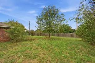 621 Yukon Pass Dr, Hewitt, TX 76643 - Photo 20