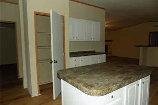 108 Jade Ct, Weatherford, TX 76087 - Photo 10