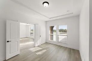 1107 Willow Lk Dr, DeSoto, TX 75115 - Photo 4