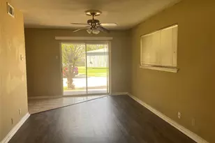 1710 N Travis St, Sherman, TX 75092 - Photo 4