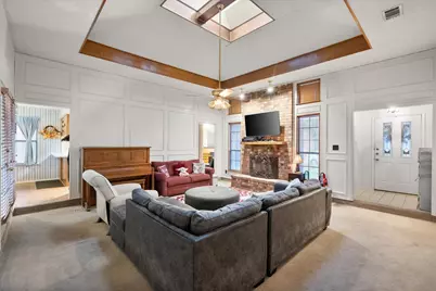 817 Fondren Drive, Arlington, TX 76001 - Photo 6