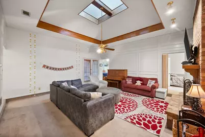 817 Fondren Drive, Arlington, TX 76001 - Photo 8