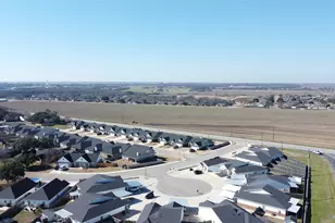 518 Alamo Ct, McGregor, TX 76657 - Photo 32