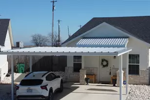 518 Alamo Ct, McGregor, TX 76657 - Photo 34