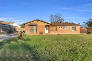 2606 William Brewster Dr, Irving, TX 75062 - Photo 1