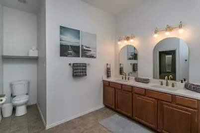2615 Fox Creek Trail, Arlington, TX 76017 - Photo 8