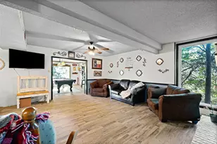 1612 Lakecrest Cir, Granbury, TX 76048 - Photo 12