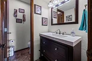 1612 Lakecrest Cir, Granbury, TX 76048 - Photo 20