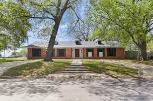 800 Western Hills Dr, Sherman, TX 75092 - Photo 1