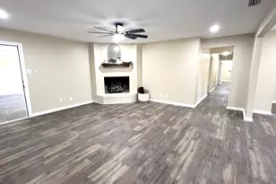 800 Western Hills Dr, Sherman, TX 75092 - Photo 4