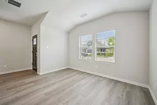 2202 Rannoch St, Sherman, TX 75092 - Photo 4
