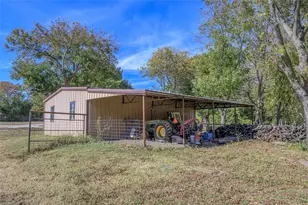 750 Possom Trot Hollow Rd, Whitewright, TX 75491 - Photo 36