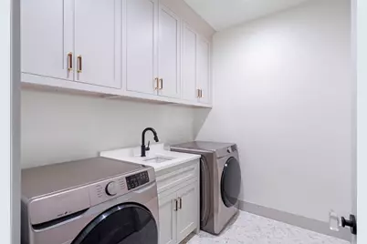 8010 Eagle Trail, Dallas, TX 75238 - Photo 32