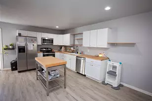 723 Plum St, Graham, TX 76450 - Photo 6