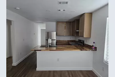 2506 Southland, Dallas, TX 75215 - Photo 2