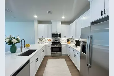 4742 Smokey Quartz Lane, Arlington, TX 76005 - Photo 4