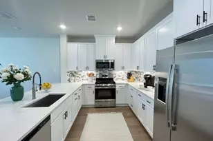 4742 Smokey Quartz Ln, Arlington, TX 76005 - Photo 4