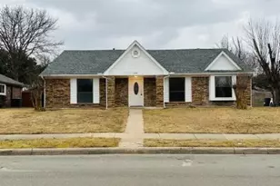 205 Apollo Rd, Garland, TX 75040 - Photo 2