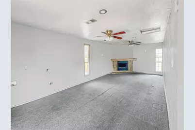 3811 Criswell Street, Lancaster, TX 75134 - Photo 8