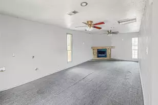 3811 Criswell St, Lancaster, TX 75134 - Photo 8