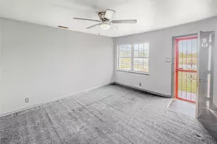 3811 Criswell St, Lancaster, TX 75134 - Photo 4