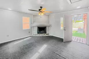 3811 Criswell St, Lancaster, TX 75134 - Photo 12