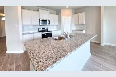 649 Harvey Street, Grandview, TX 76050 - Photo 2