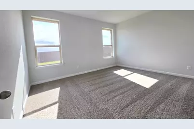 649 Harvey Street, Grandview, TX 76050 - Photo 6