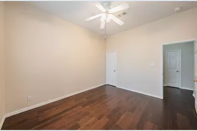 2306 Bear Run Road, Arlington, TX 76001 - Photo 10