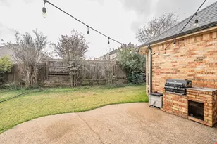 2306 Bear Run Rd, Arlington, TX 76001 - Photo 38