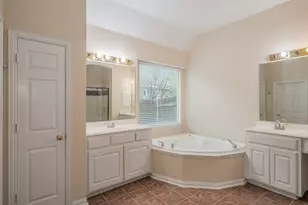 2306 Bear Run Rd, Arlington, TX 76001 - Photo 24