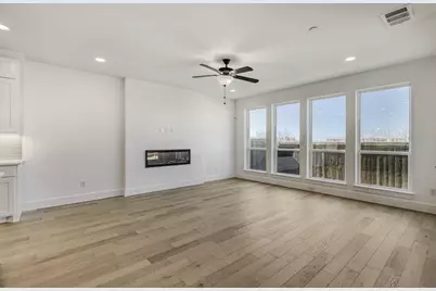 624 Damsel June Street, Lewisville, TX 75056 - Photo 10