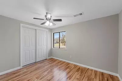 395 Hazelwood Avenue, Waco, TX 76705 - Photo 6