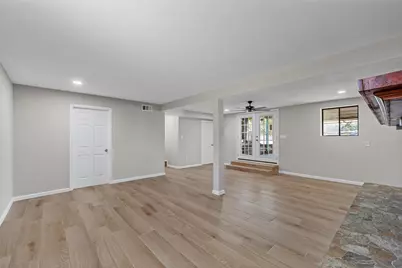 395 Hazelwood Avenue, Waco, TX 76705 - Photo 12