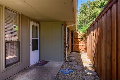 1106 Derby Run, Carrollton, TX 75007 - Photo 28