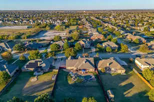 1249 Handkerchief Way, Fort Worth, TX 76052 - Photo 4