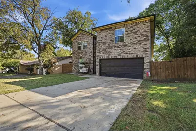 832 N Atkerson Lane, Euless, TX 76040 - Photo 2