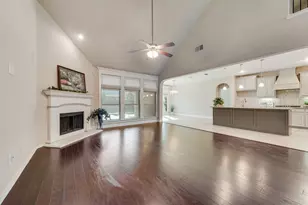 13 Mapleridge Dr, Edgecliff Village, TX 76134 - Photo 4